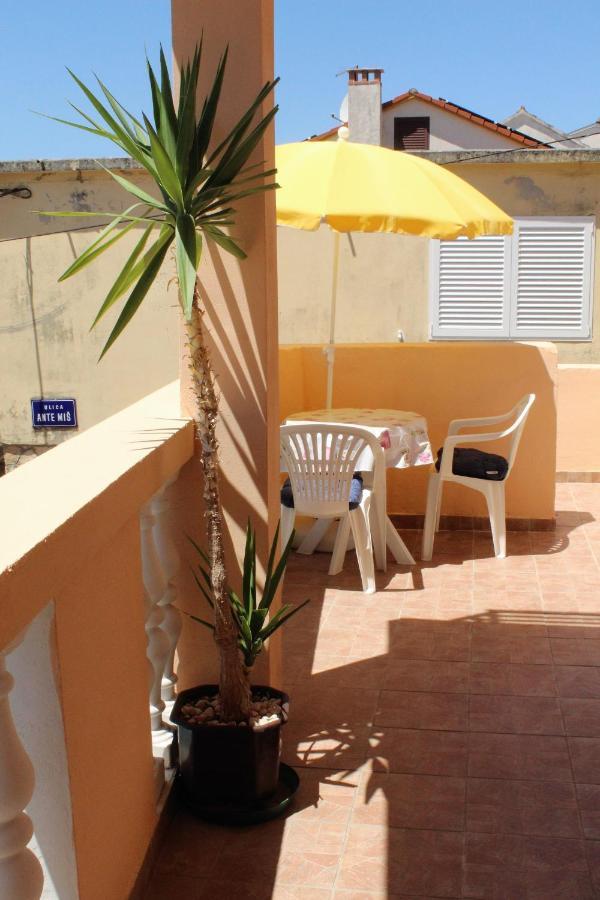 Apartman Tisno Exterior photo