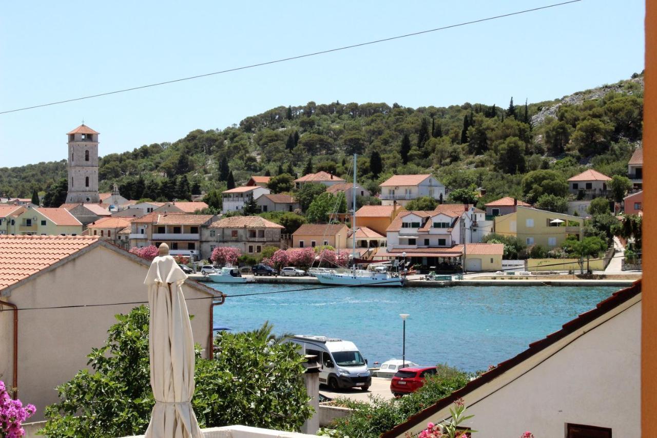 Apartman Tisno Exterior photo